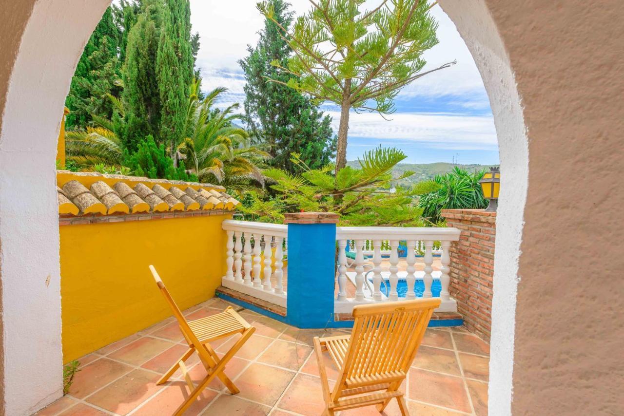 Casa Jardin Del Olivar Con Piscina Privada Alcaucín Εξωτερικό φωτογραφία